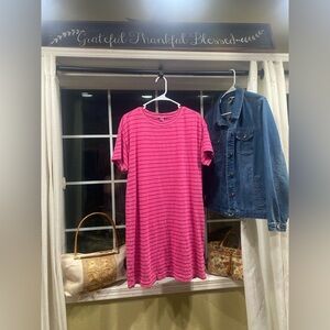 Old Navy Vibrant Pink Tee